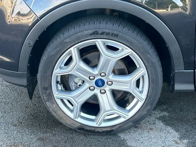 Used 2019 Black Ford Titanium image 13