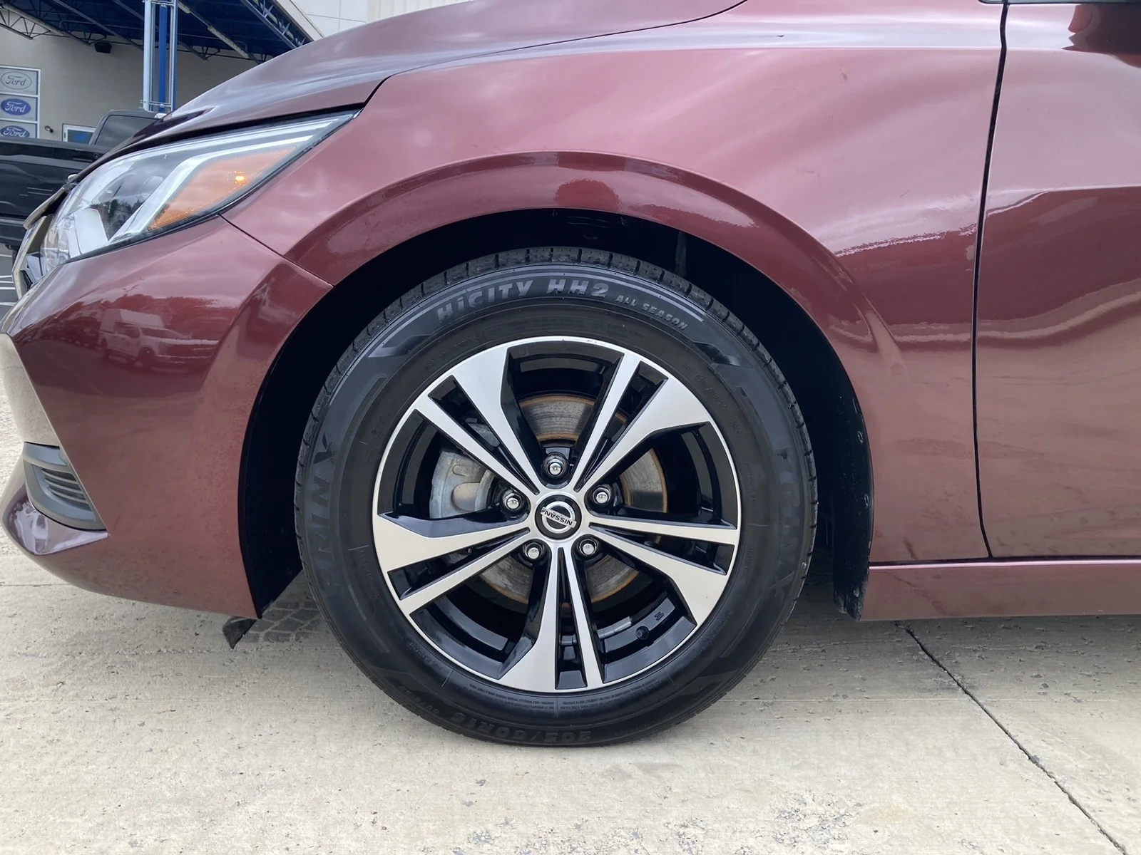 Used 2022 Rosewood Metallic Nissan SV image 15