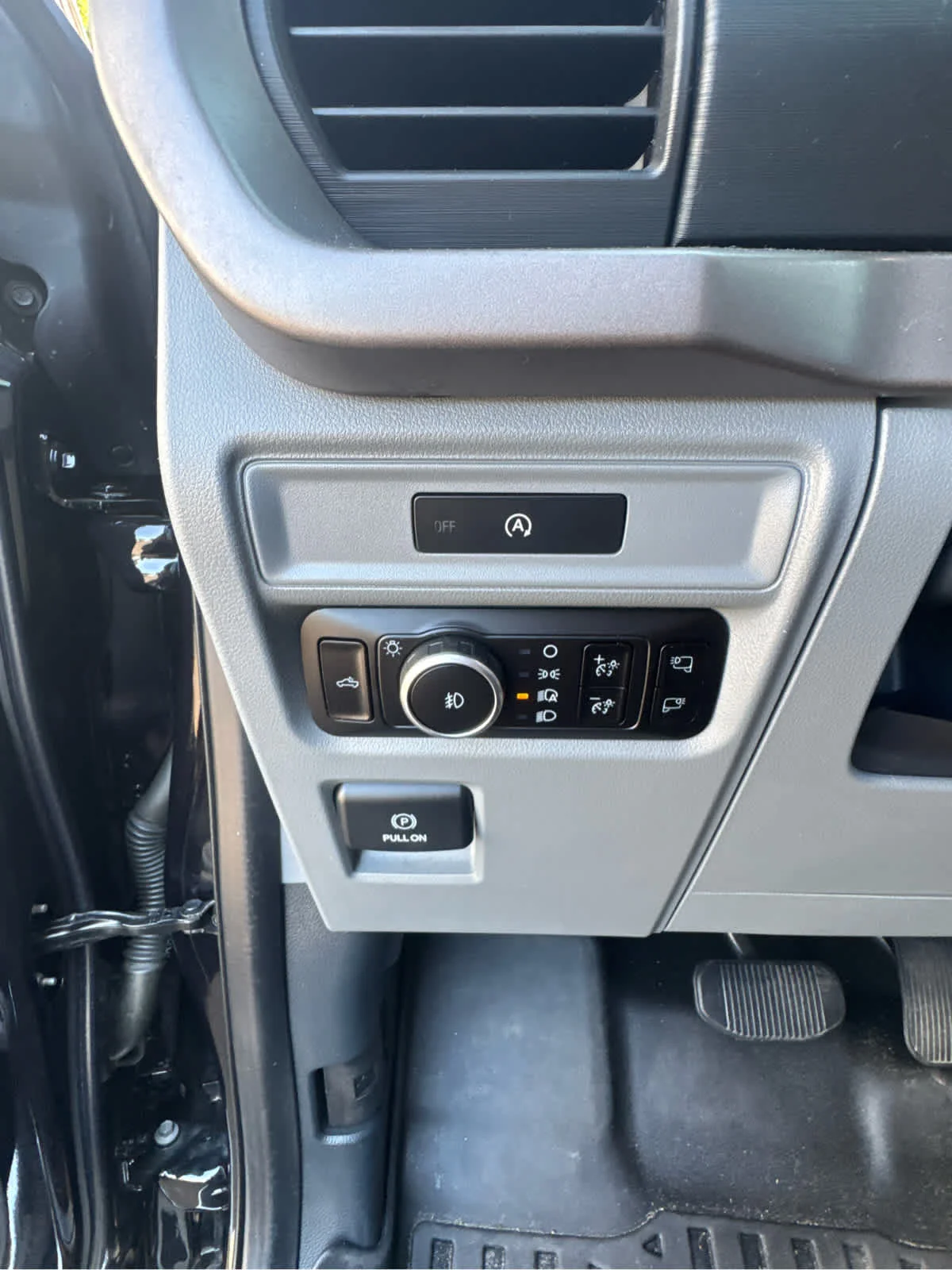 Used 2025 Agate Black Ford XLT image 15