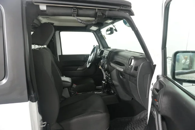 Used 2015 Bright White Clearcoat Jeep Sport image 22