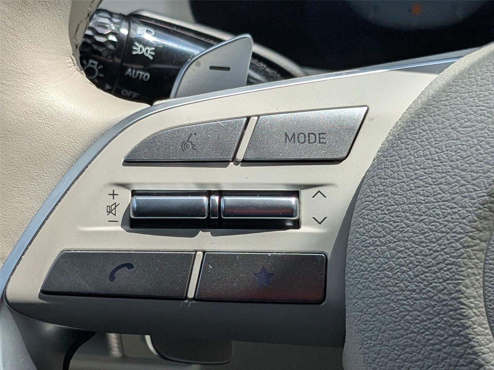 Used 2025 Abyss Black Pearl Hyundai Calligraphy image 16