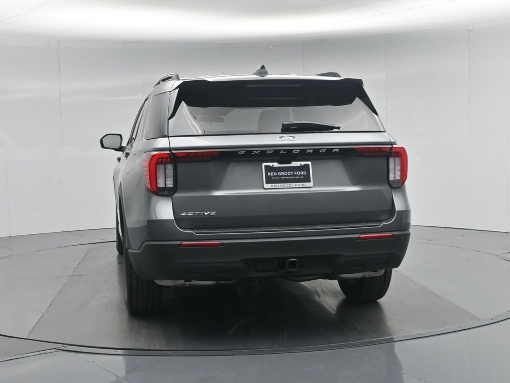 New 2026 Carbonized Gray Metallic Ford Active image 28