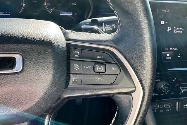 Used 2022 Black Jeep Altitude image 18