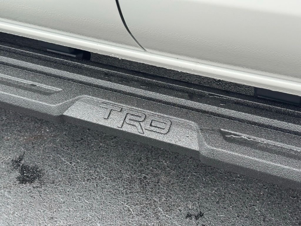 2025 Toyota Tacoma TRD Off Road - Photo 10