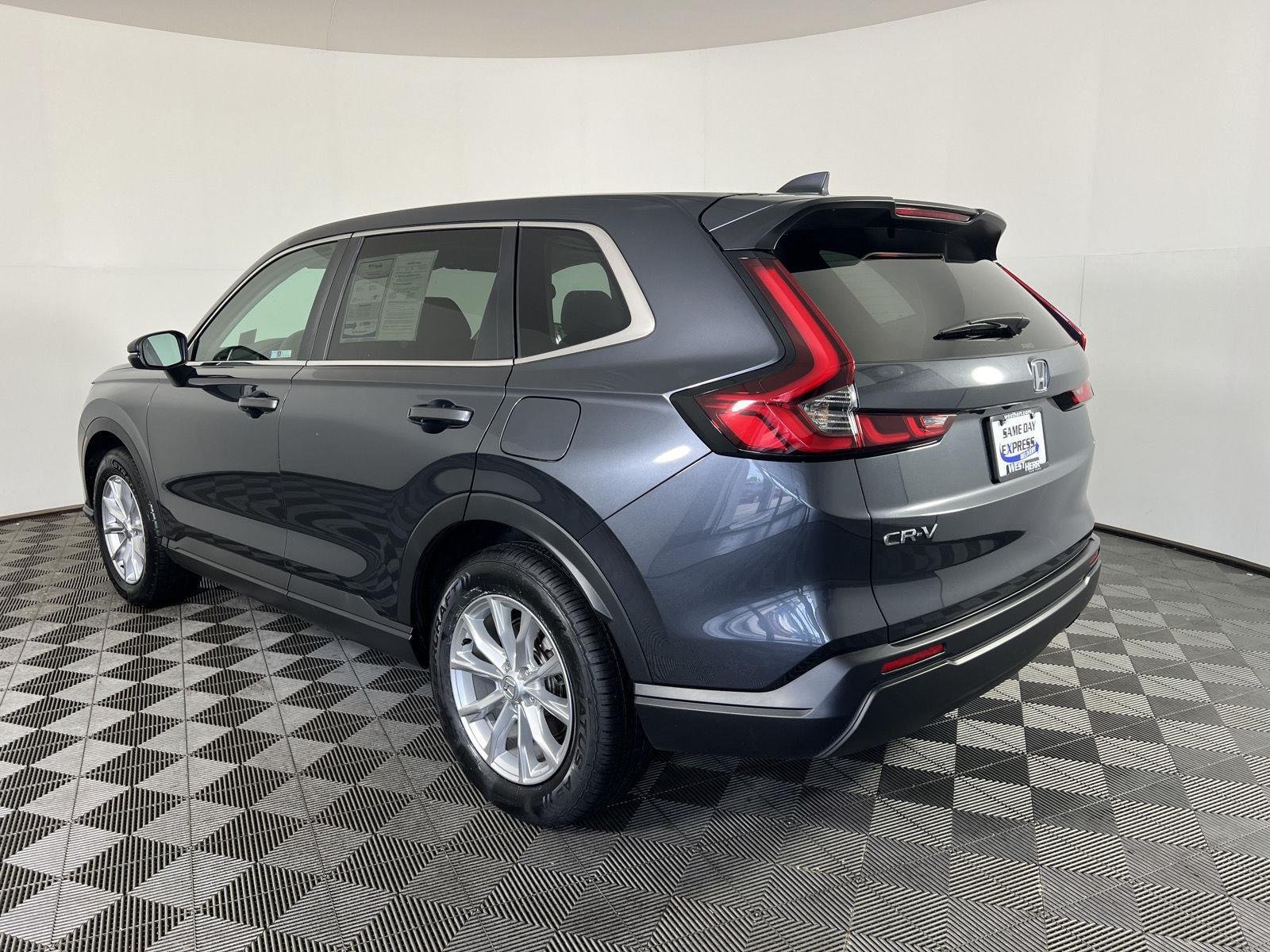 Used 2024 Meteorite Gray Metallic Honda EX image 5