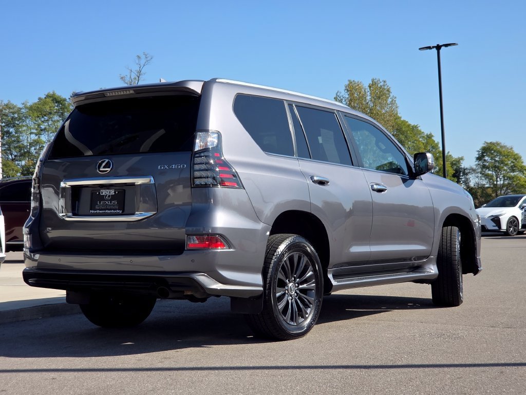 Used 2023 Gray Pearl Lexus 460 Premium image 27