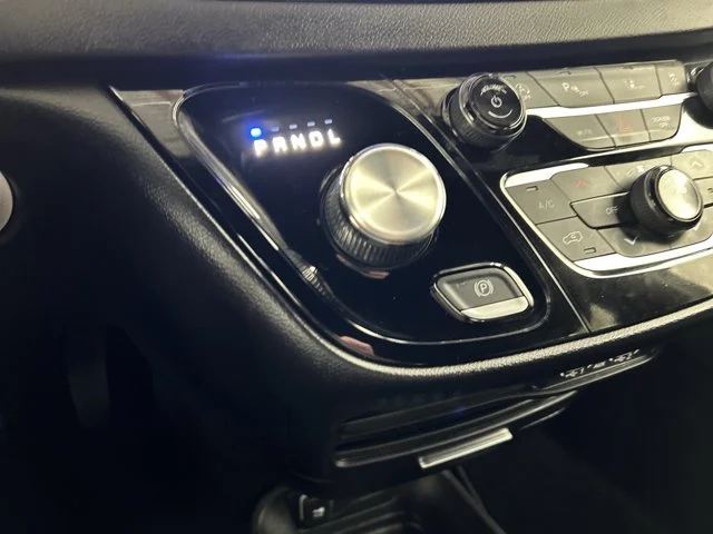 Used 2025 Black Chrysler Select image 10