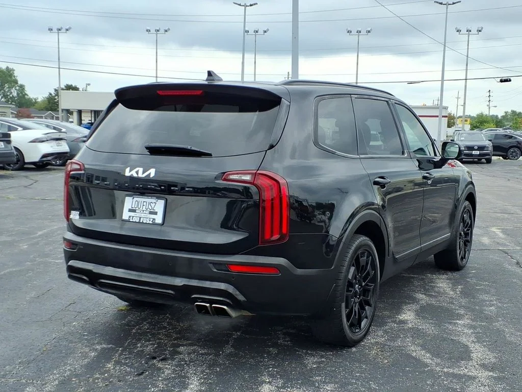 Used 2022 Black Kia SX image 4