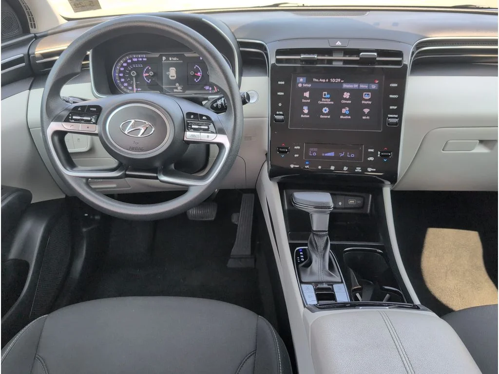 Used 2024 SILVER Hyundai SEL AWD image 32
