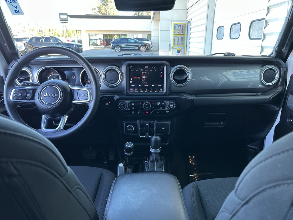 2023 Jeep Wrangler 4-Door Sahara - Photo 15