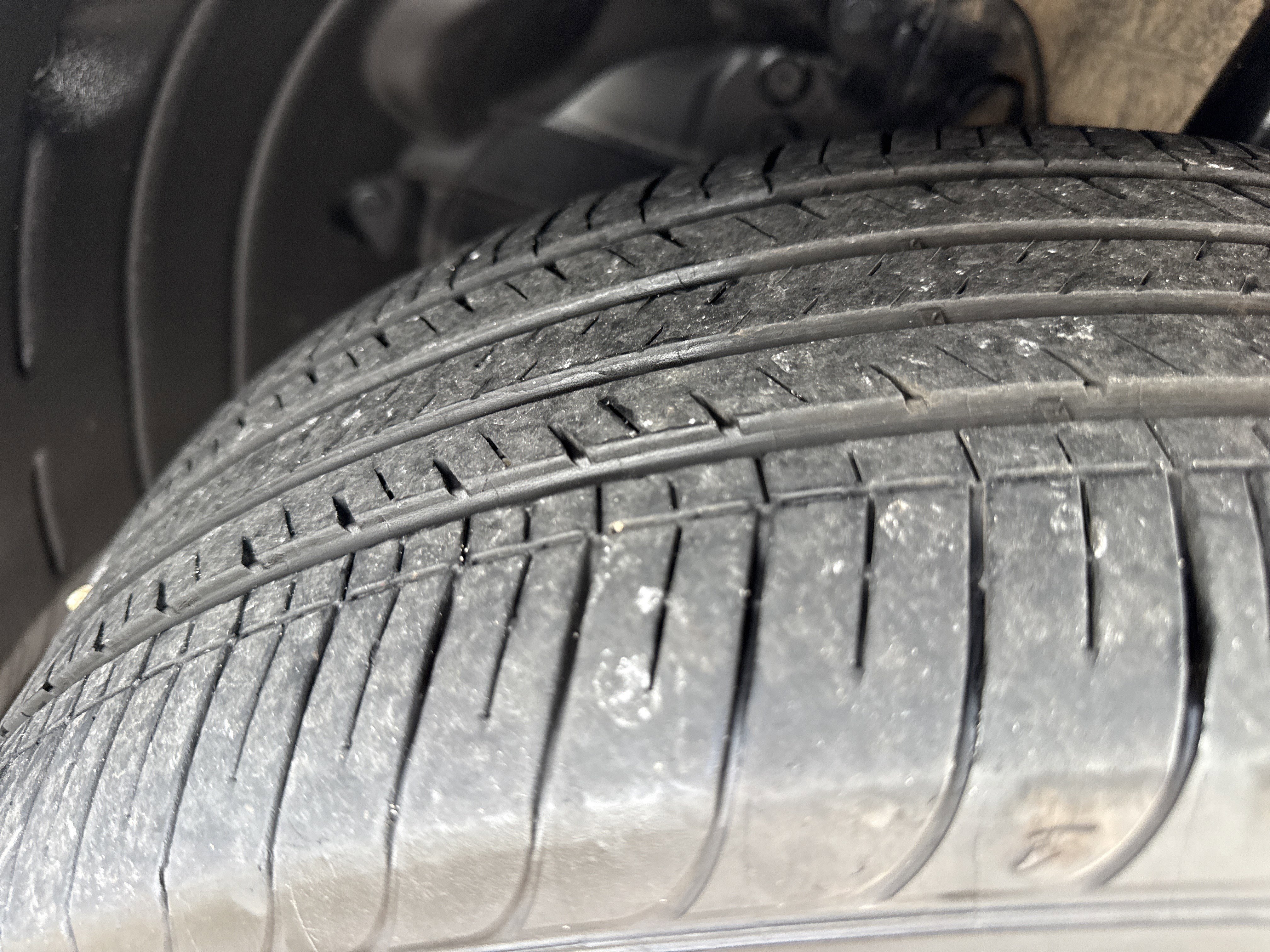 Used 2025 Wind Chill Pearl Mazda Premium Plus Package image 9