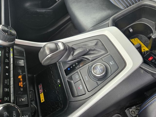 Used 2024 Off-white Toyota XSE image 13