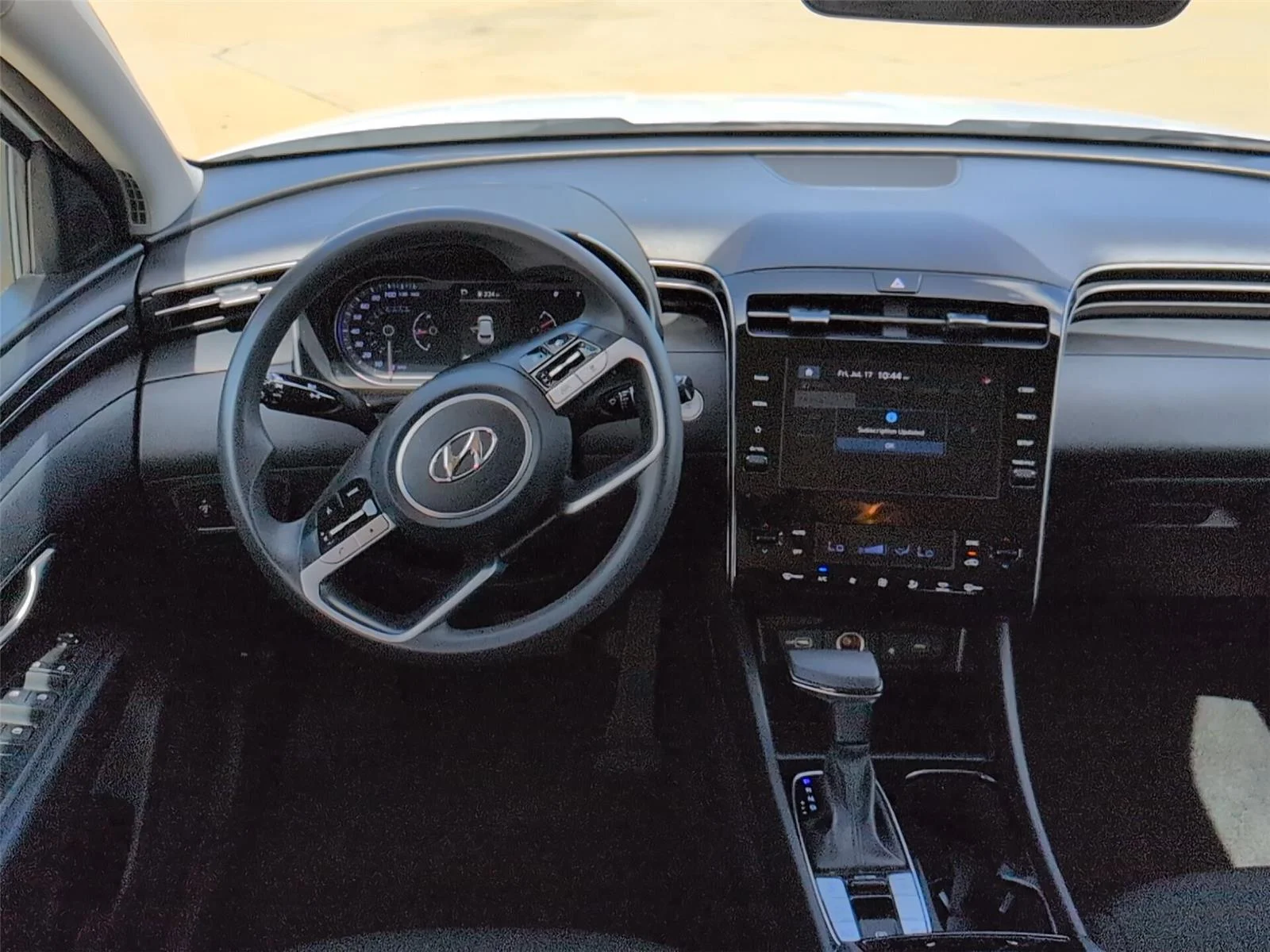 Used 2024 White Pearl Hyundai SEL image 24