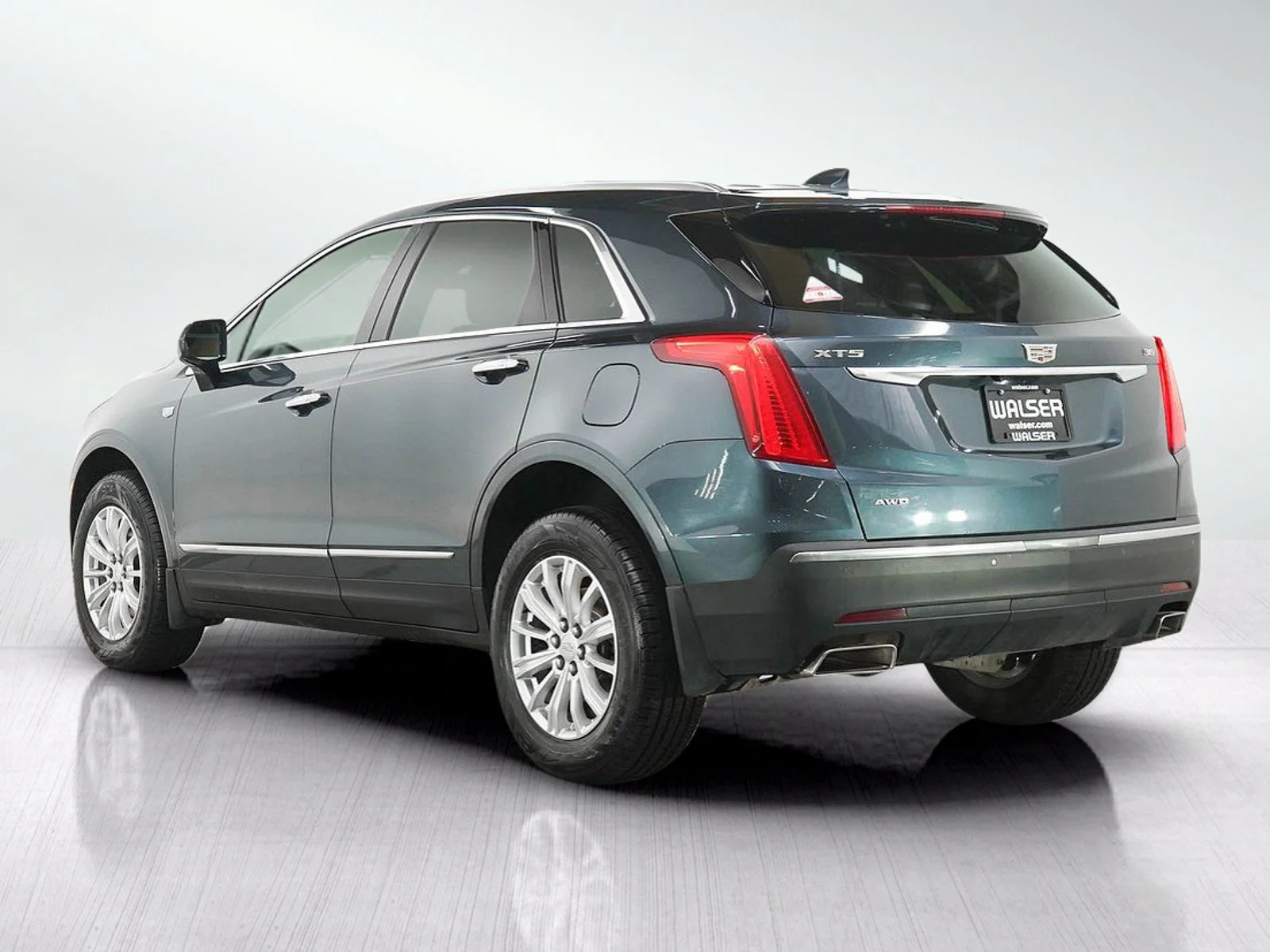Used 2019 Shadow Metallic Cadillac Base image 3