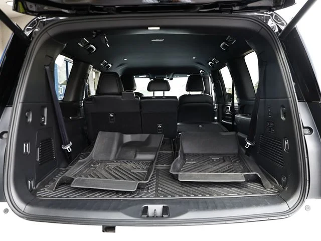 Used 2025 Aspen White/Super Black Nissan PRO-4X image 30