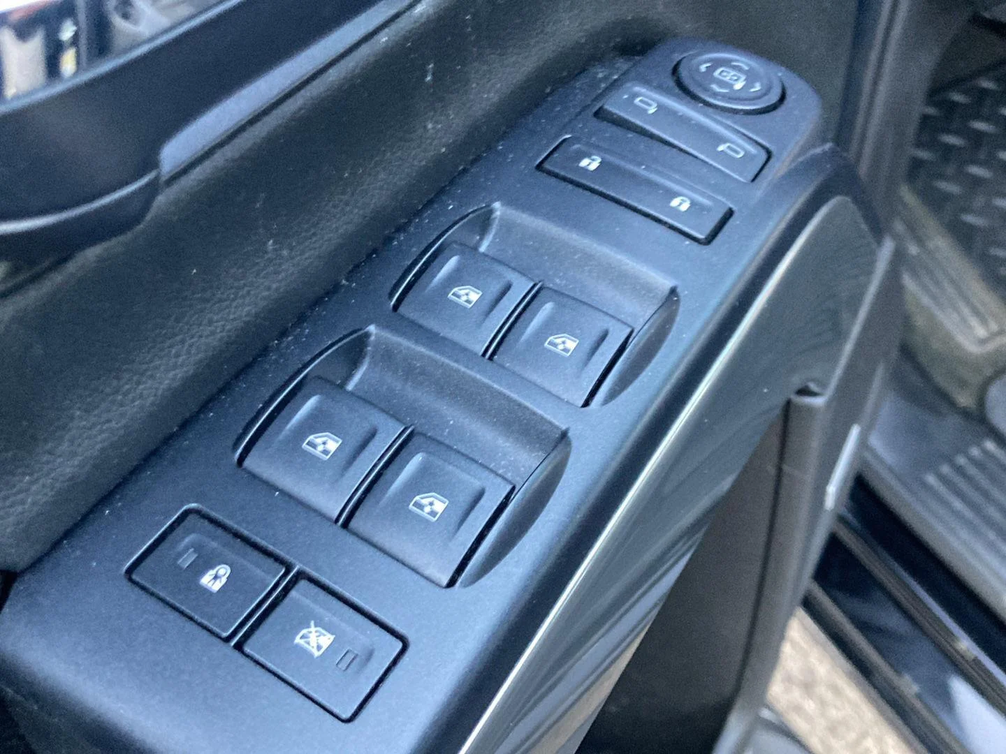 Used 2017 Black Chevrolet LT image 14