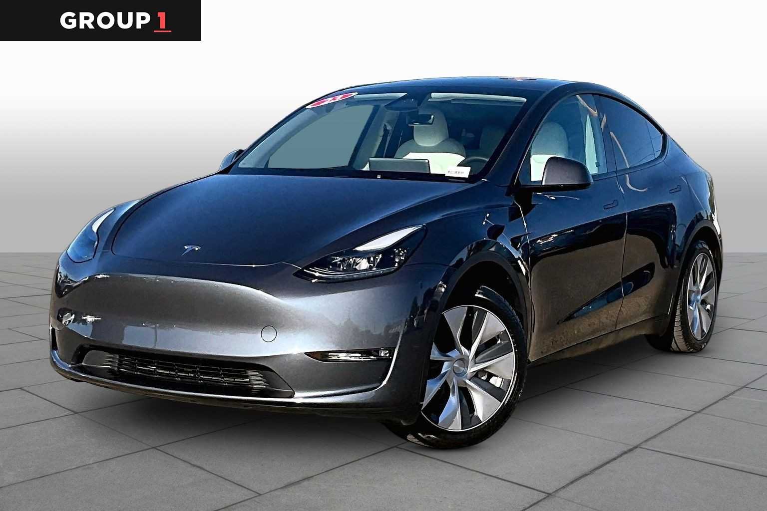 2023 Tesla Model Y Long Range Dual Motor All-Wheel Drive's photo