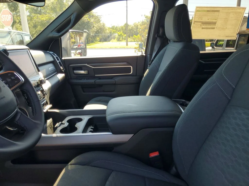 2026 RAM 2500 Big Horn - Photo 9
