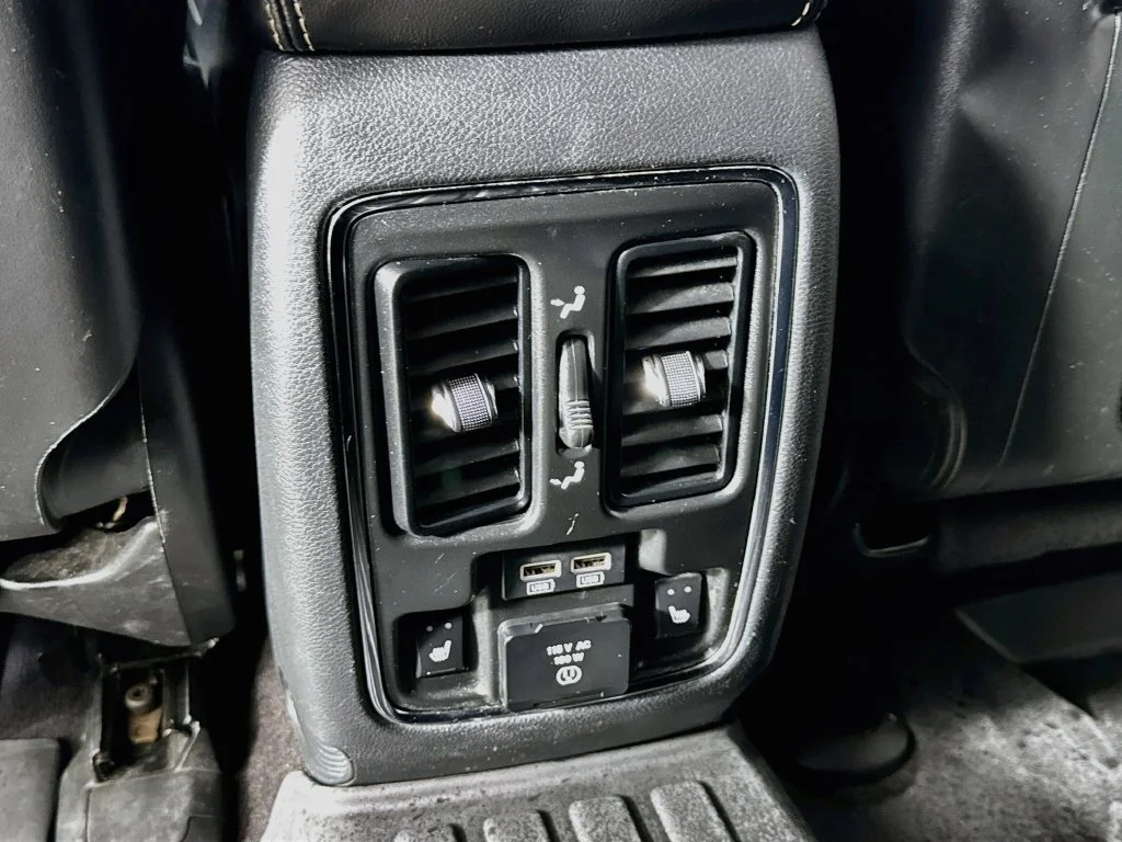 Used 2017 Gray Jeep Limited image 30