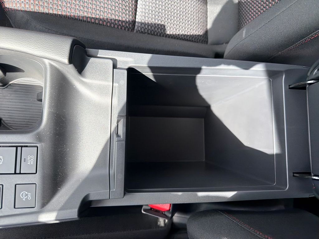 New 2026 Nissan Sentra SR 4D Sedan