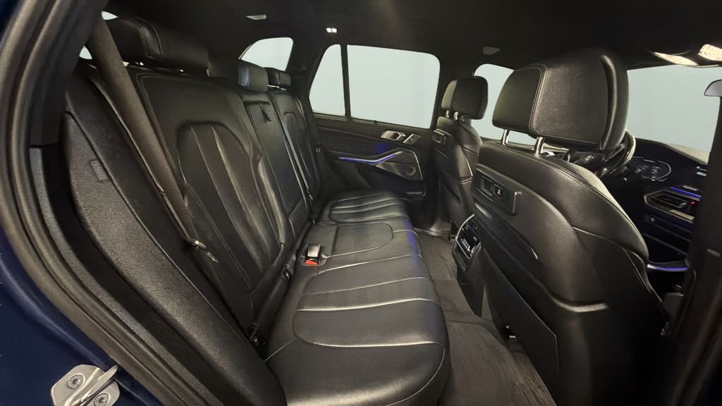 Used 2021 Blue BMW M50i image 41