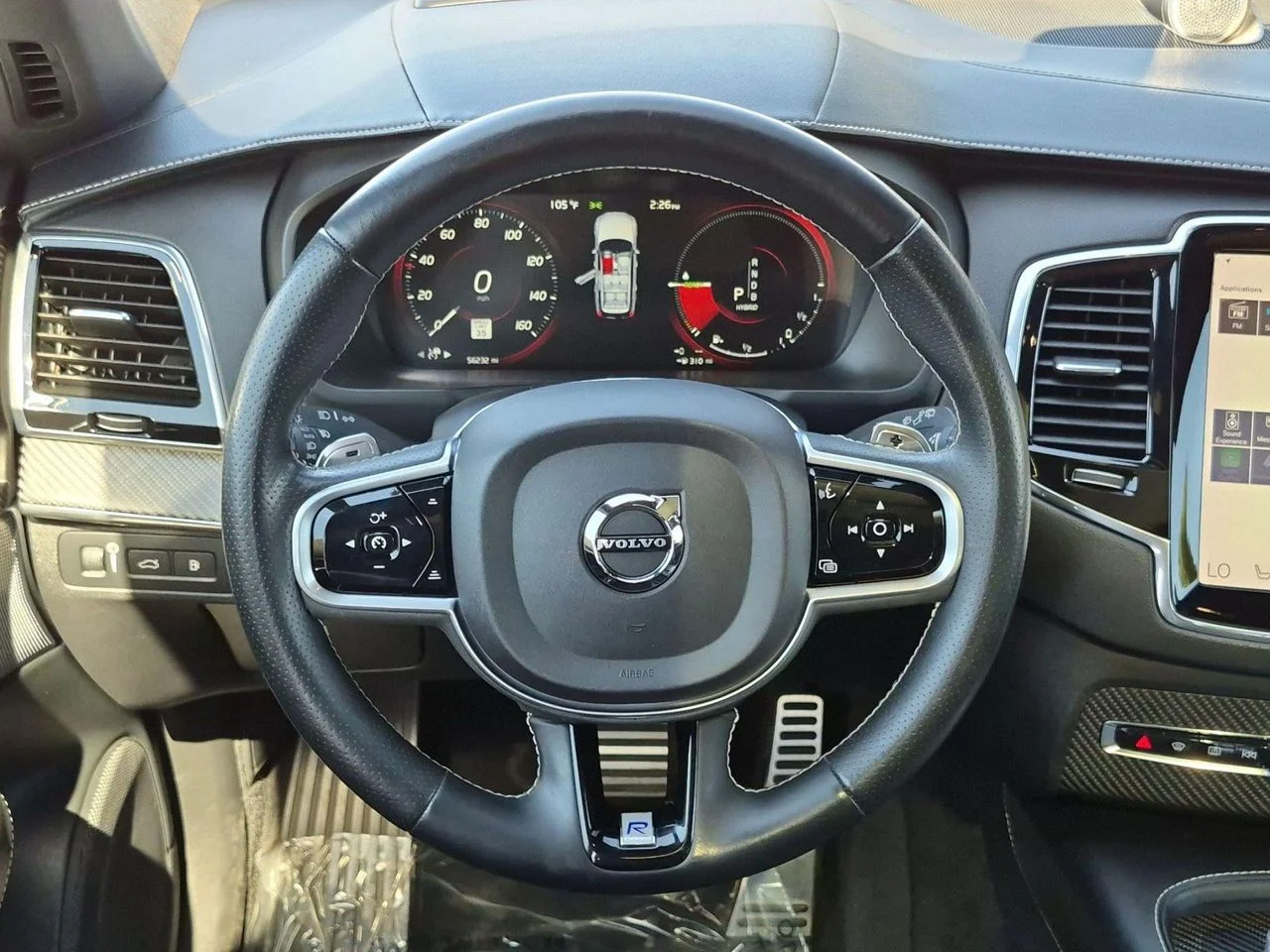 Used 2019 Onyx Black Volvo T8 R-Design image 13