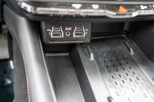 Used 2025 DB Black Clearcoat Dodge R/T Plus image 33