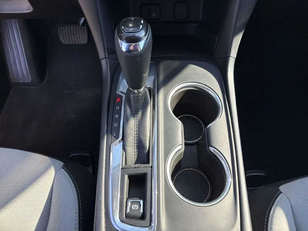 Used 2018 Beige Chevrolet LS image 34