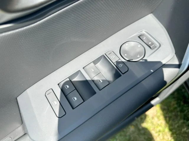 New 2027 Terrain Brown / Black Roof Kia X-Line S image 24