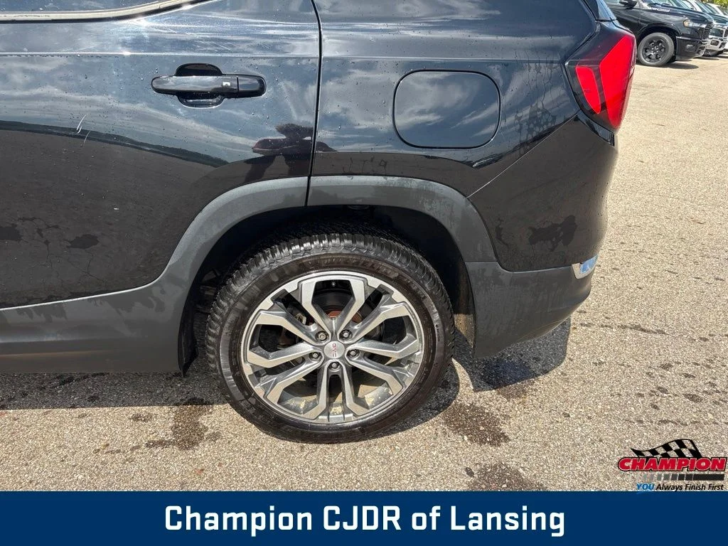 Used 2019 Black GMC SLT image 31