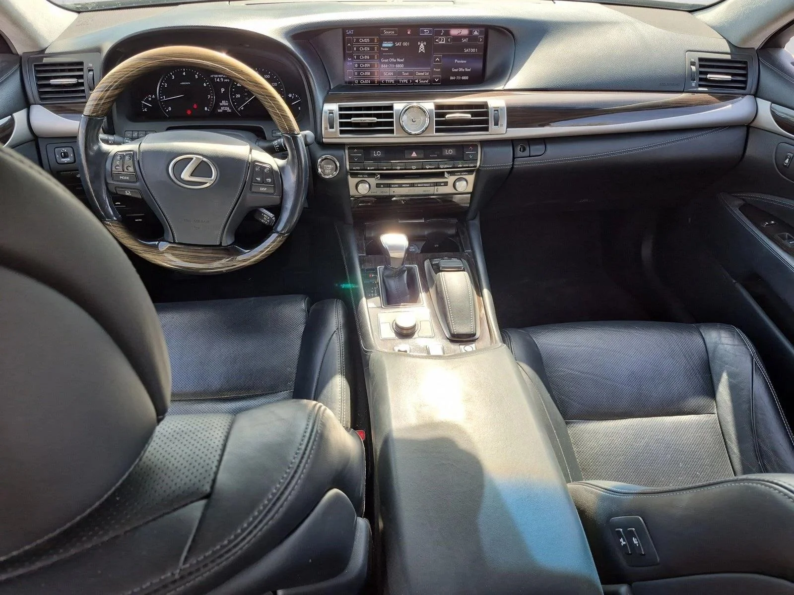 Used 2015 Nebula Gray Pearl Lexus  image 18