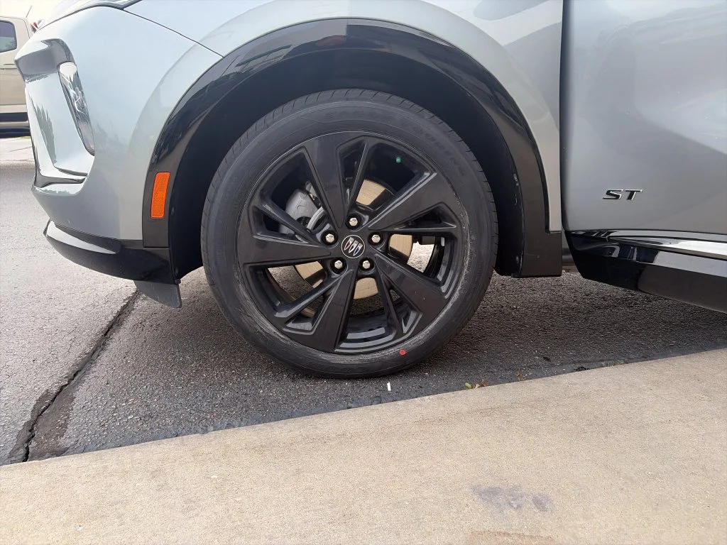 2025 Buick Envision Sport Touring - Photo 34