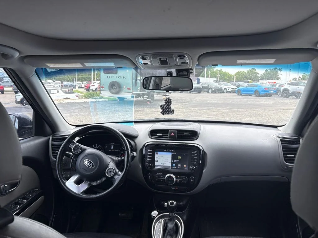 Used 2017 Shadow Black Kia Plus image 10