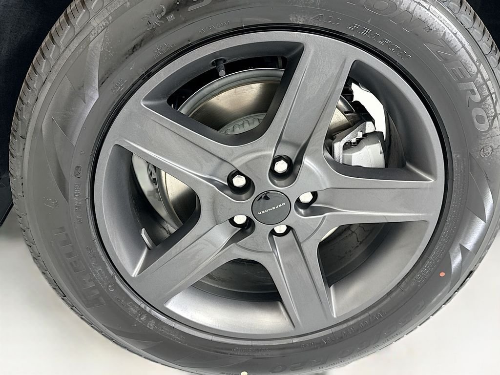 New 2026 Carpathian Grey LAND ROVER X-Dynamic SE image 30
