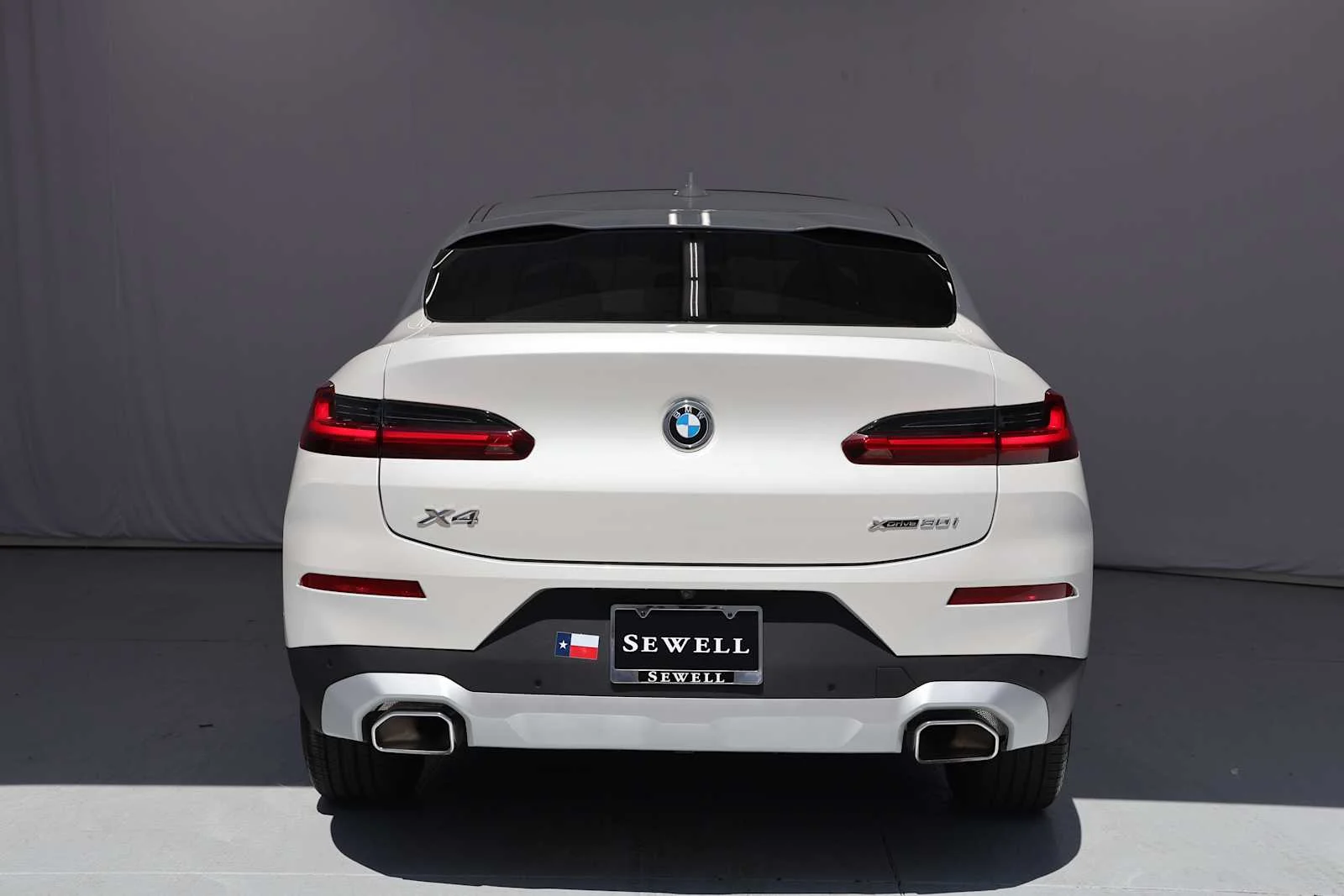 Certified Used 2025 Mineral White Metallic BMW xDrive30i image 6