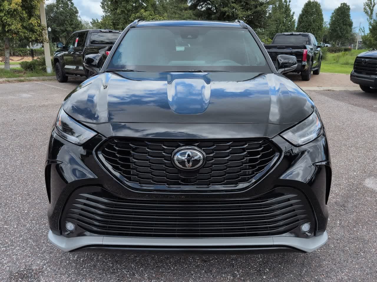 New 2026 Midnight Black Metallic Toyota  XSE image 9