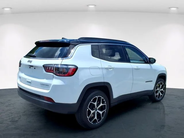 Used 2025 White Jeep Limited image 12