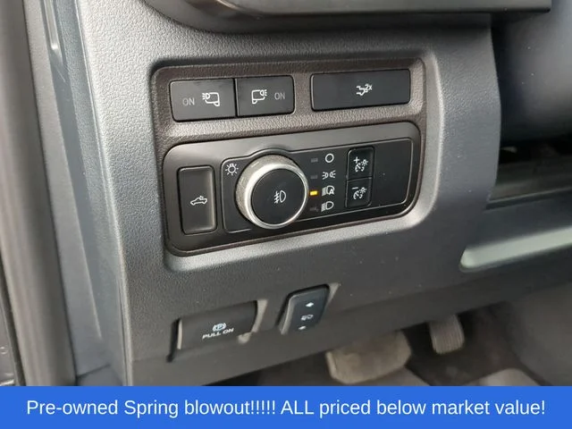 Used 2024 Gray Ford Lariat image 26