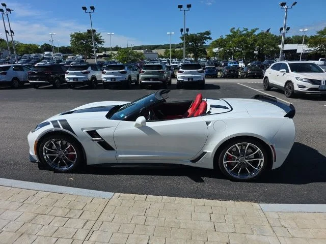 Used 2017 White Chevrolet Grand Sport image 5