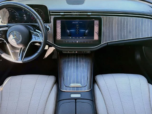 2025 Mercedes-Benz E-Class E350 - Photo 19