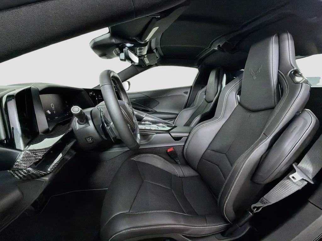 Used 2026 Black Chevrolet Z06 image 21