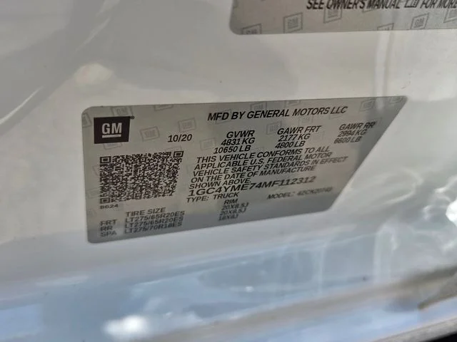 Used 2021 White Chevrolet Custom image 18