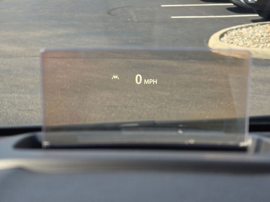 Used 2020 Black Buick Select image 13