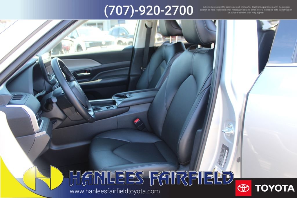 2025 Toyota Grand Highlander XLE - Photo 13