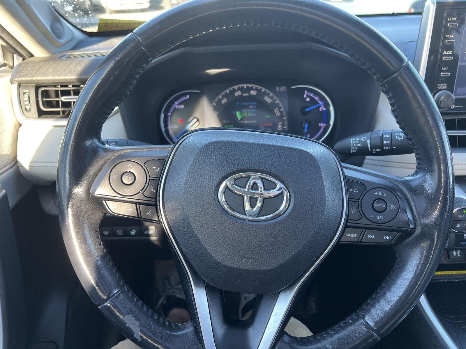 Used 2019 Silver Sky Metallic Toyota Limited image 20
