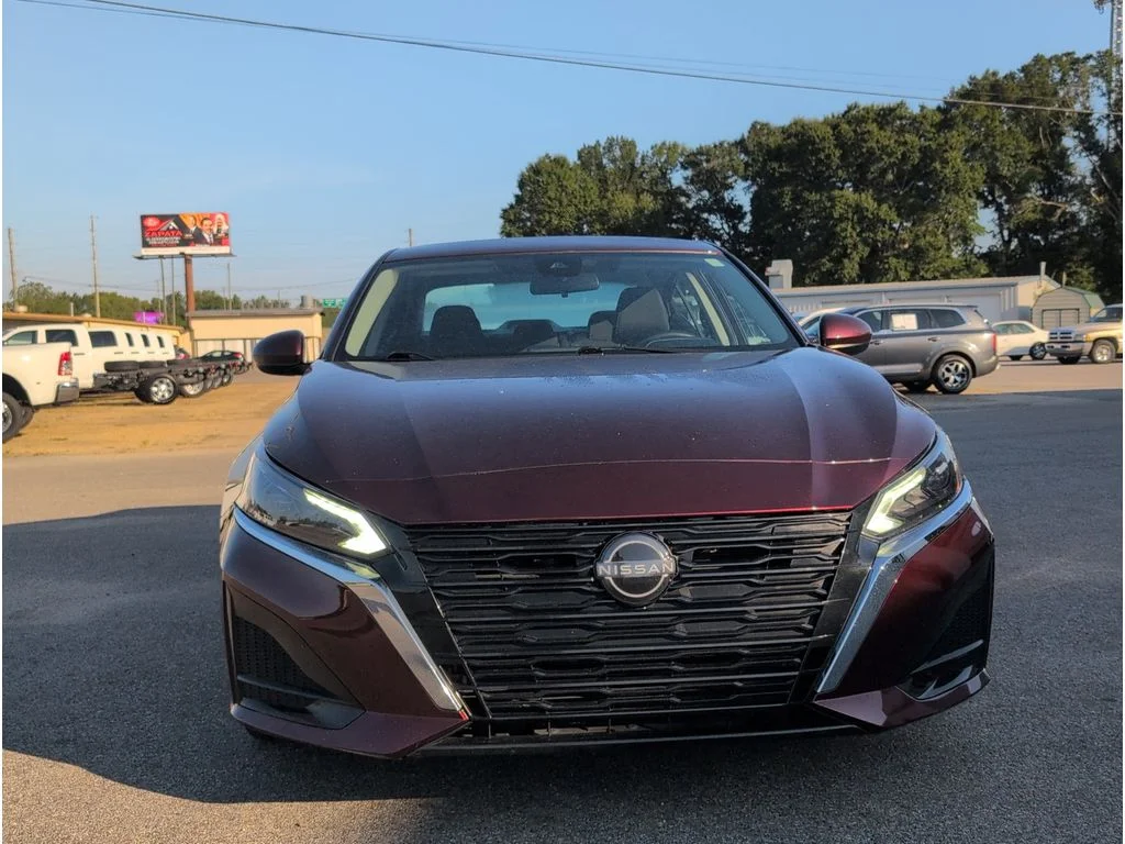 Used 2023 RED Nissan 2.5 SV Sedan image 8