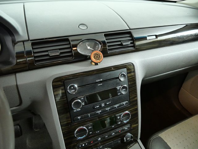 Used 2008  Mercury Premier image 17