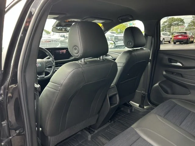 Photo 18