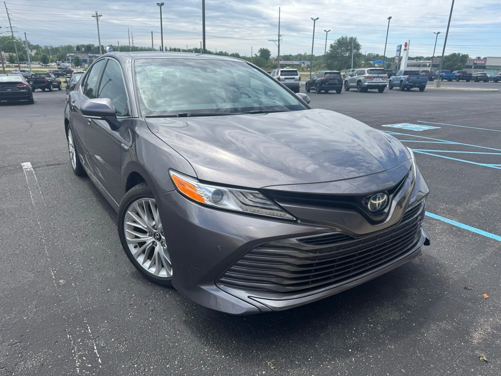 2018 Toyota Camry 2.5 Auto XLE Hybrid's photo