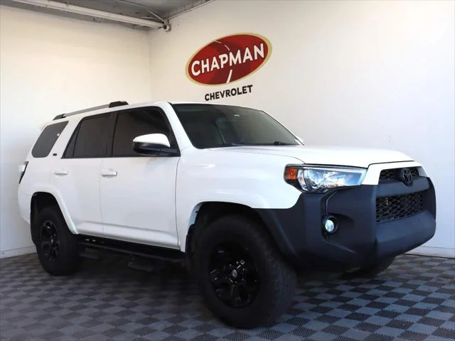 2019 Toyota 4Runner SR5 4x4 V6's photo